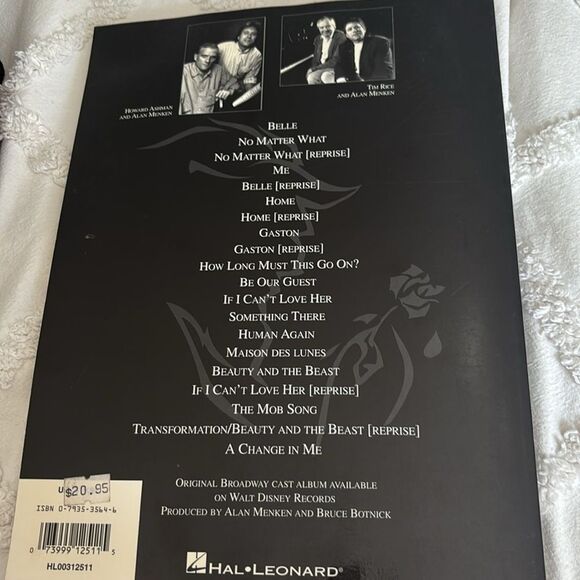 Disney's Beauty and the Beast Broadway Musical Book - Picture 6 of 6